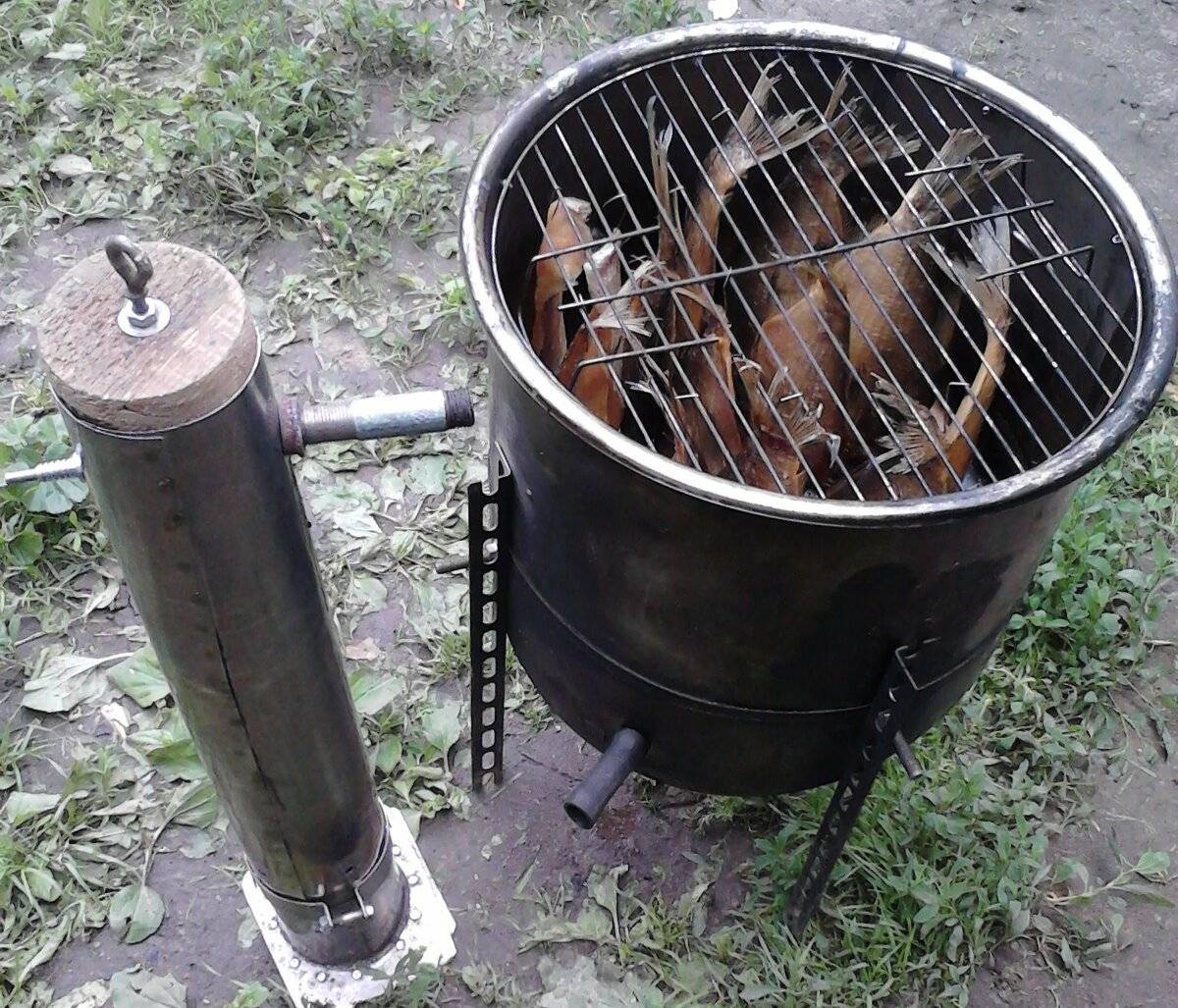 Собираем дымогенератор для холодного копчения своими руками: чертежи и несколько советов для сборки