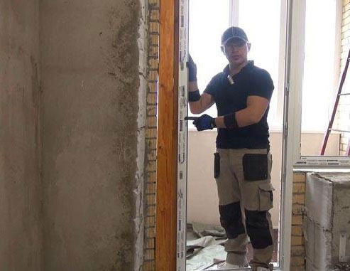 Установка балконной двери своими руками