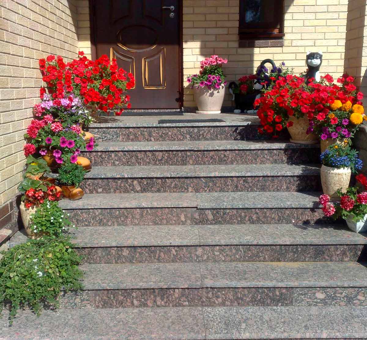 Крыльцо для частного дома: 64 фото, актуальный дизайн