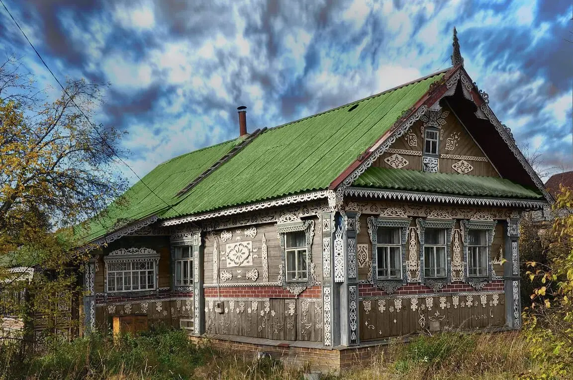 Реконструкция старого деревянного дома своими руками. ремонт частного деревянного дома от фундамента до отделки