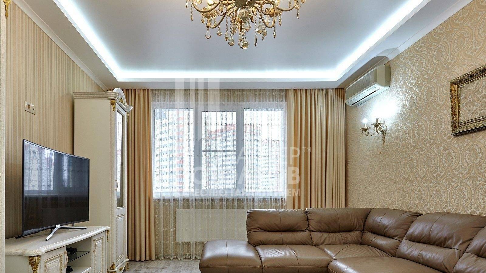 Двухуровневые натяжные потолки (100 фото)