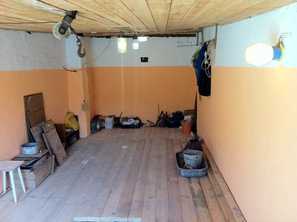 Покраска гаража: внутри своими руками - Какую краску выбрать? Советы