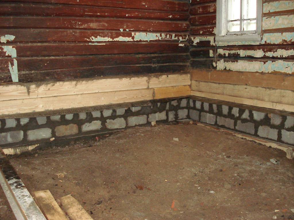 Замена нижних венцов деревянного дома своими руками: различные способы проведения работ