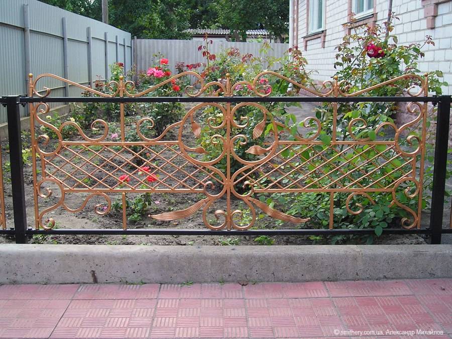 Какой забор сделать для дачи и загородного участка: бюджетные и оригинальные способы (63 фото)